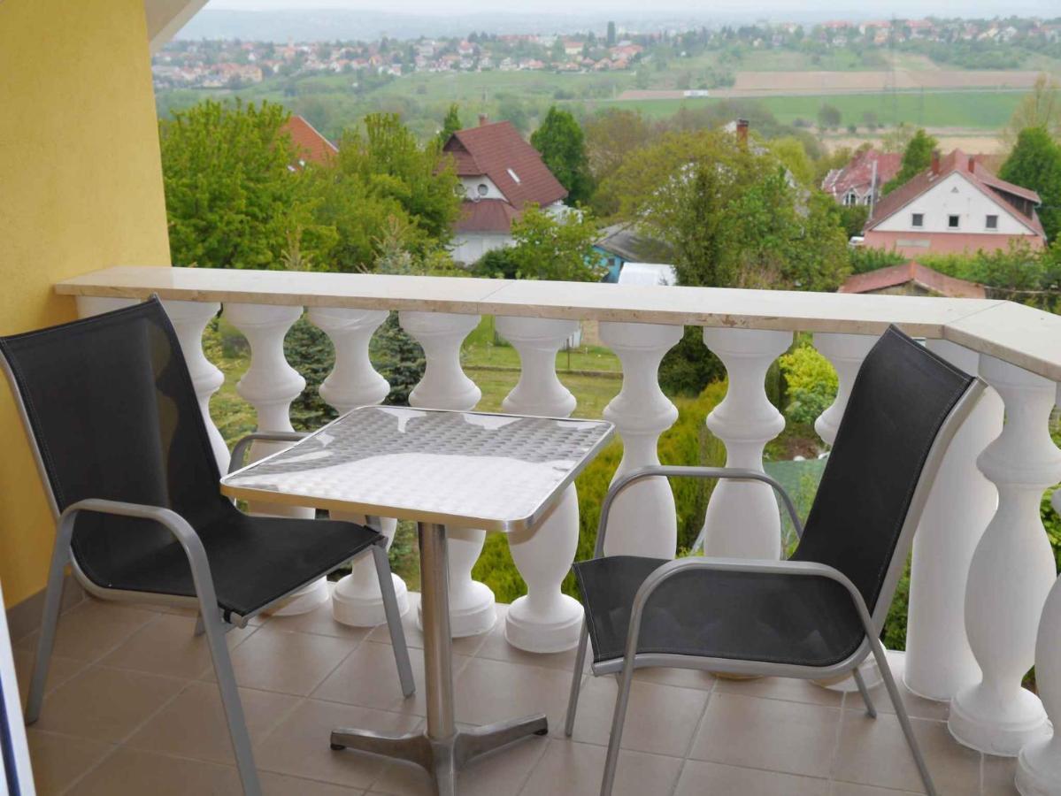 Apartments In Alsopahok/Balaton 27597 Exterior photo
