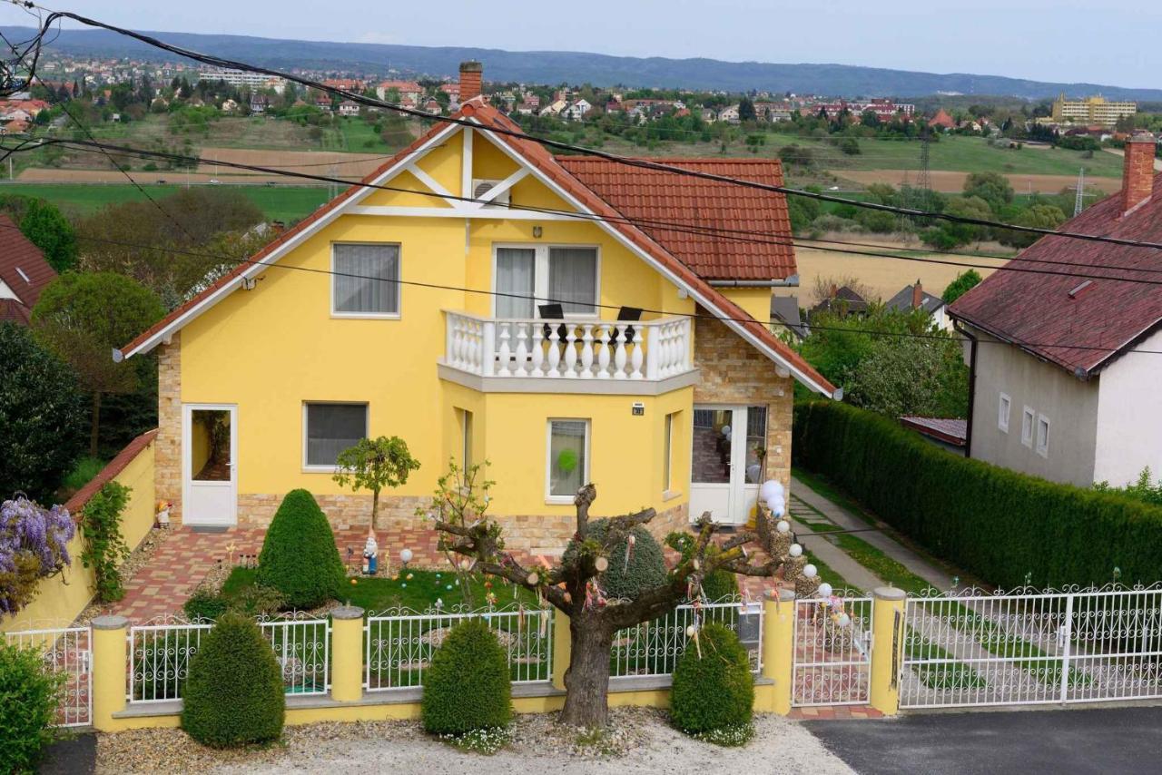 Apartments In Alsopahok/Balaton 27597 Exterior photo